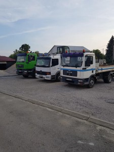 38789106_1887419907981702_299164267670667264_n