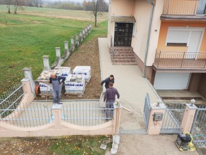 45467528_2016799995043692_134520183891951616_n